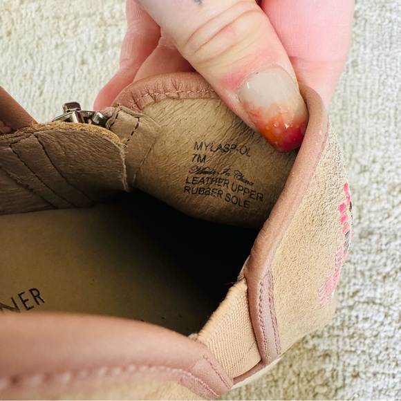 Donald J Pliner Mylasp Slip-on pink tan floral print zip side sneaker woman’s 7 - Picture 8 of 9